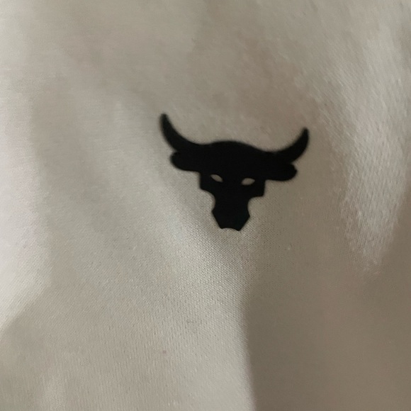 Under armour Loose Blood Sweat
Respect Cropped Hoodie Pullover - Picture 4 of 5